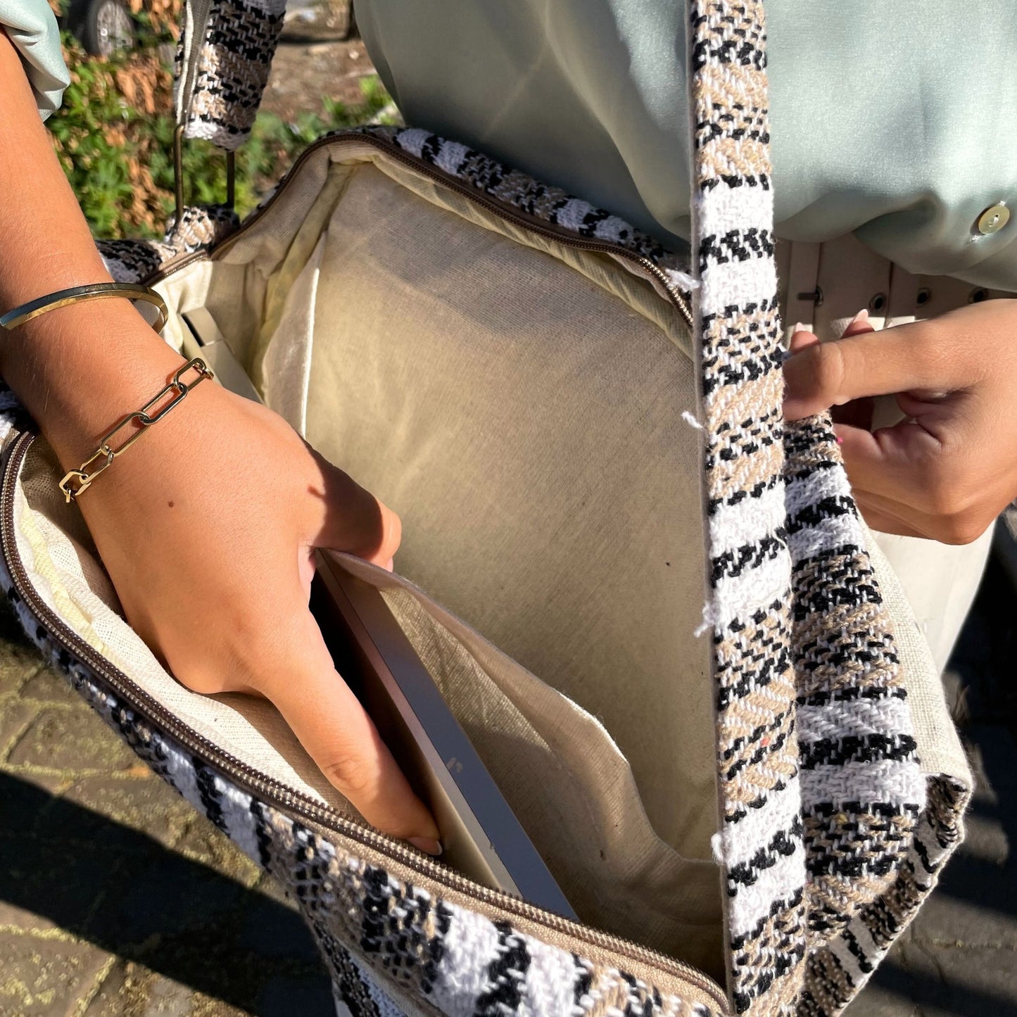 Soft Banjar Laptop Bag - Soft Cream & Grey