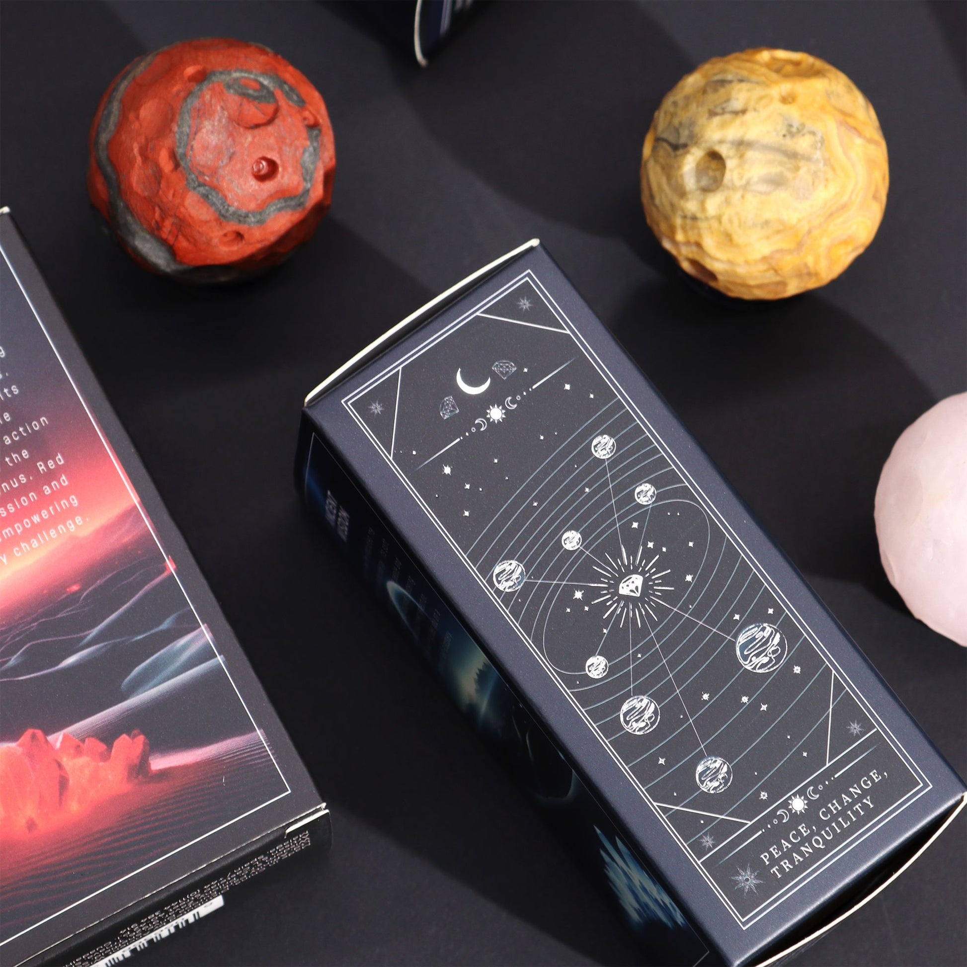 Ametyst Planet on a Sola Goldstone Stand - 40mm  (30x15mm stand)