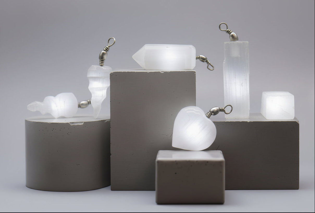 Selenite Obelix Pendentif